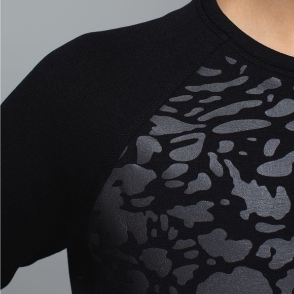 Lululemon Snapshot Crew
Black comes with bag - Picture 1 of 11